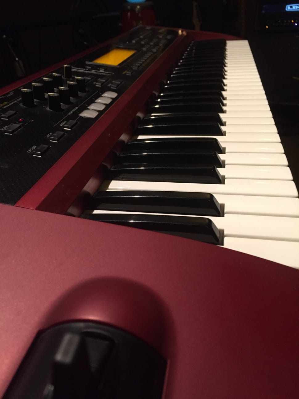 red electronic keyboard preview