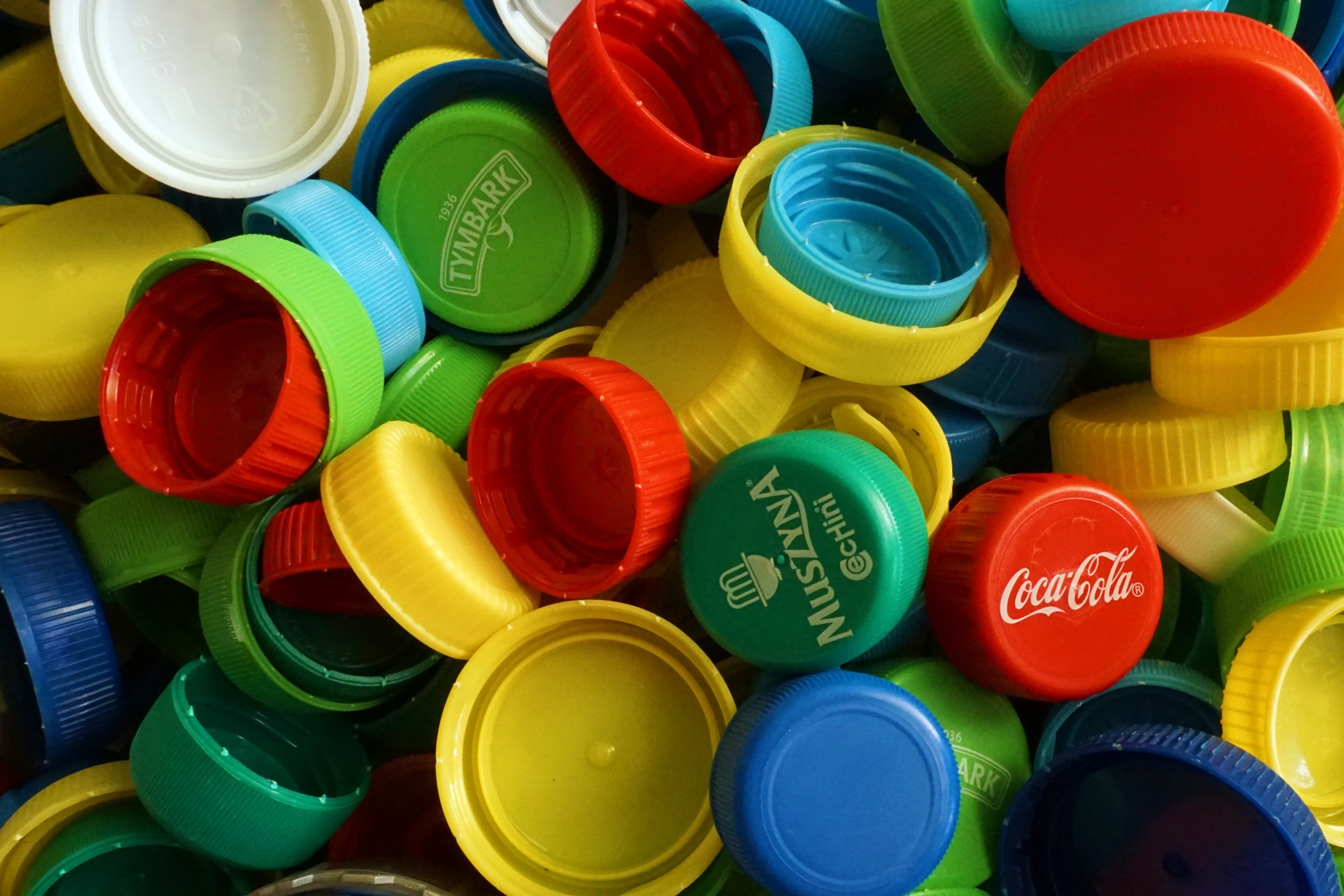 plastic lids lot