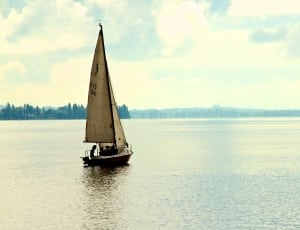beige sail boat thumbnail