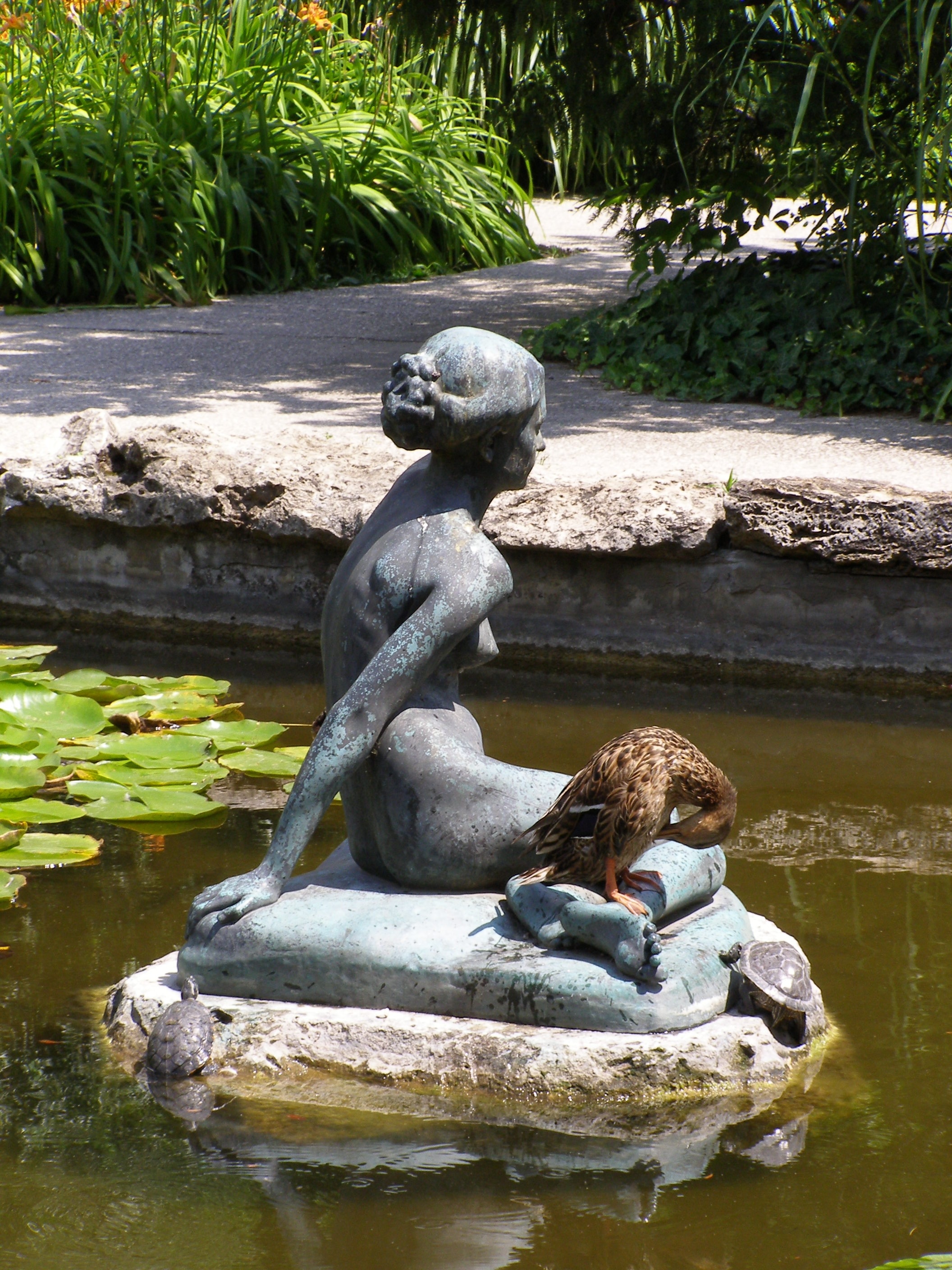 naked female ceramic statuette