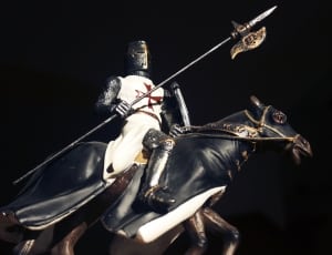 man riding black horse statue thumbnail