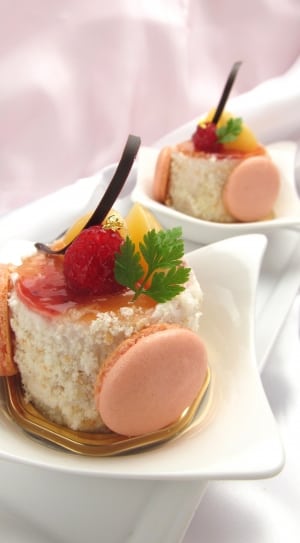 pink macaroons  with strawberry and leaf dish thumbnail