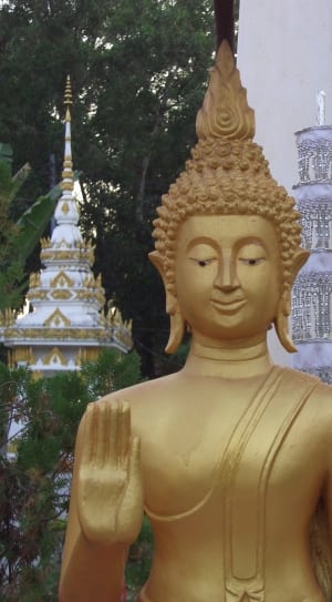 gold sitting buddha statuette thumbnail