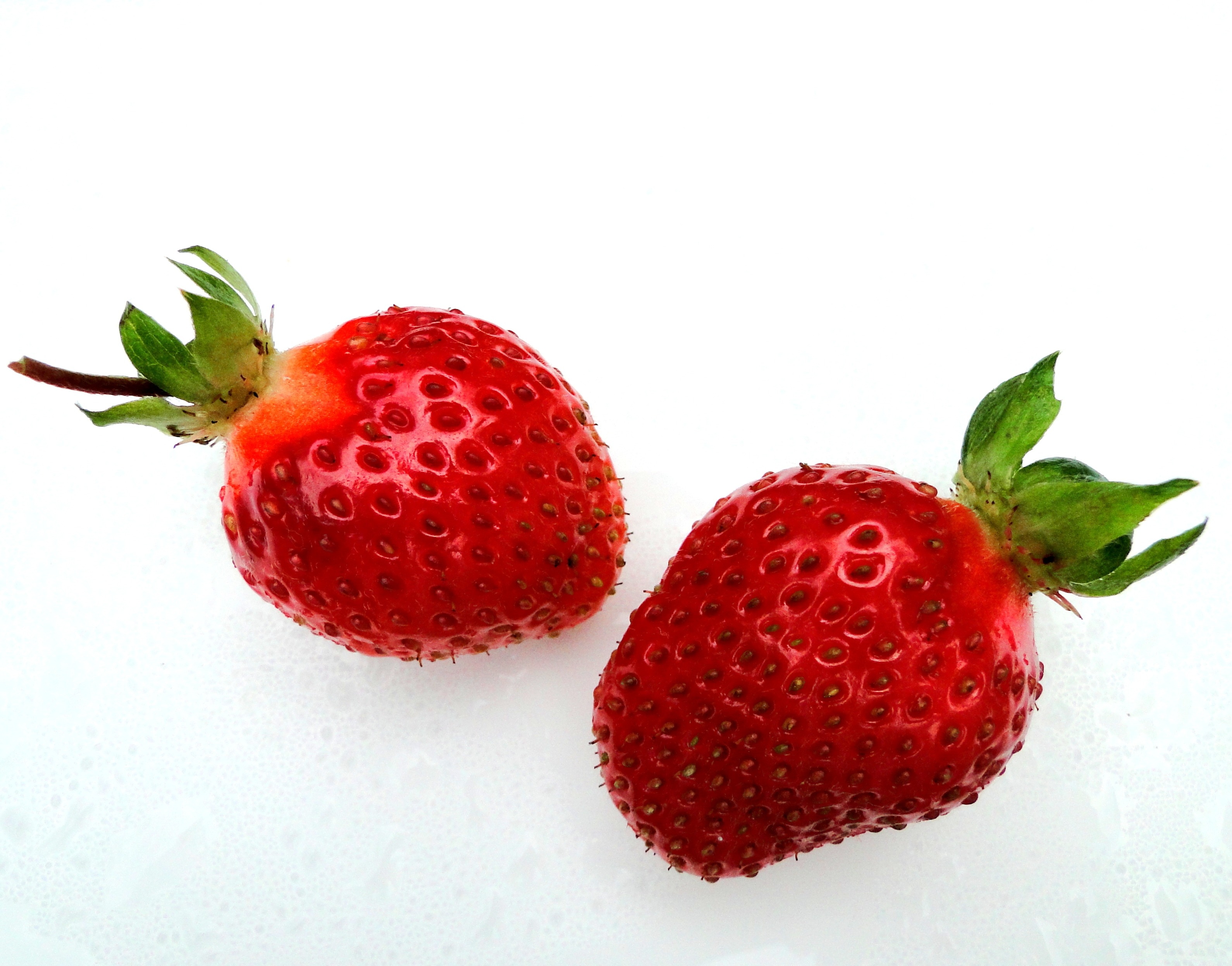 2 strawberry fruit