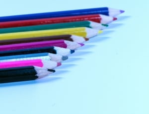 multi-colored pencils lot thumbnail