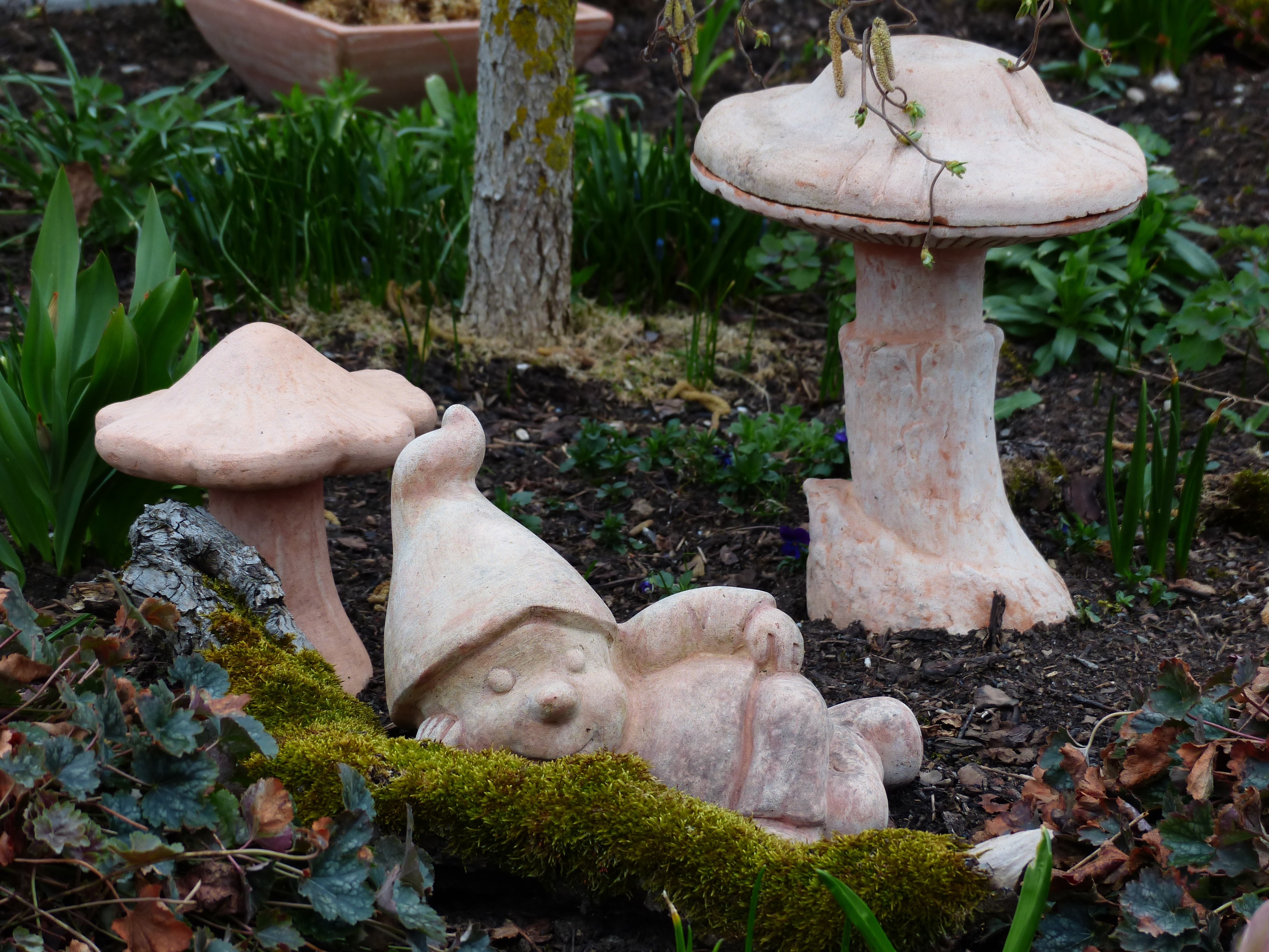 mushroom and gnome concrete figurine