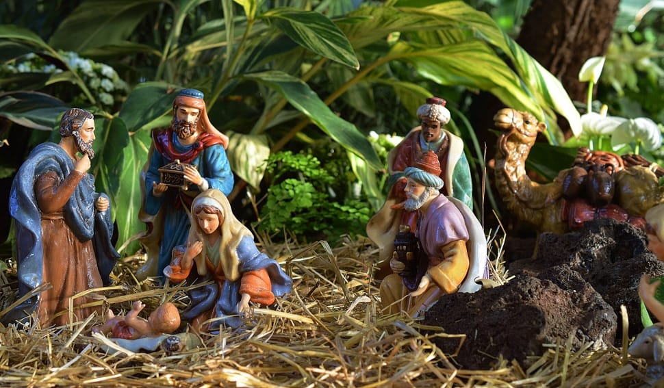 the nativity figurine preview