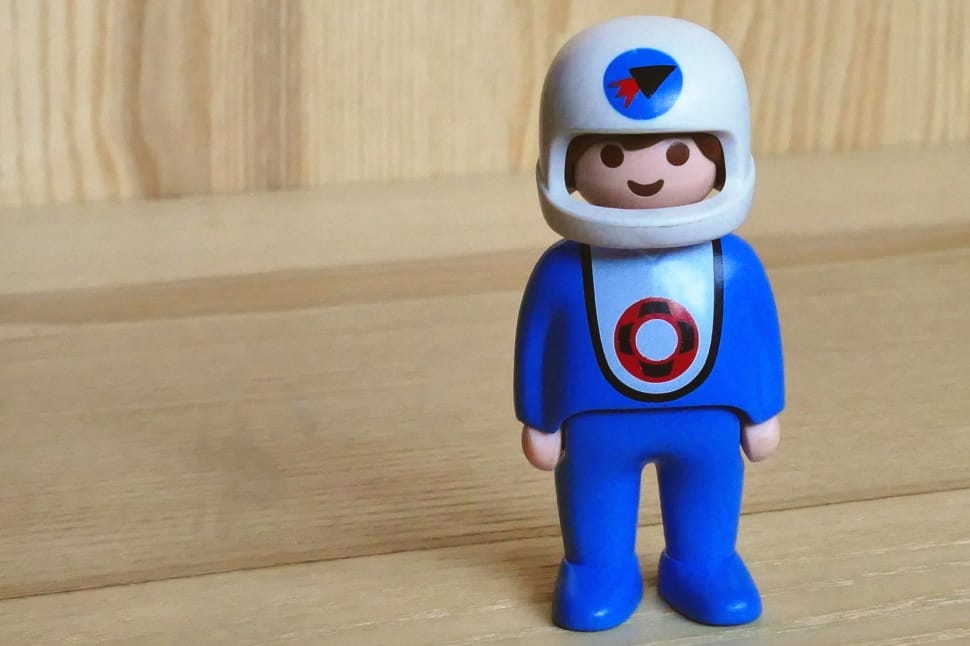 lego astronaut figurine preview