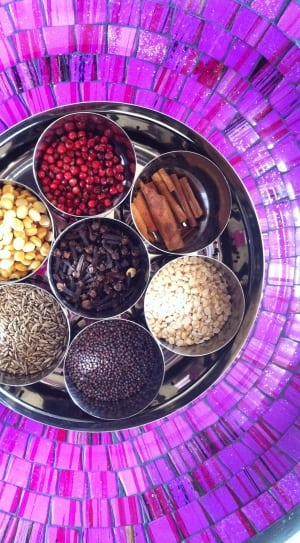 varieties of spices on gray round container thumbnail