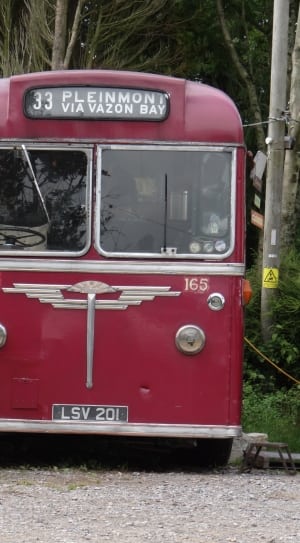 red classic bus thumbnail