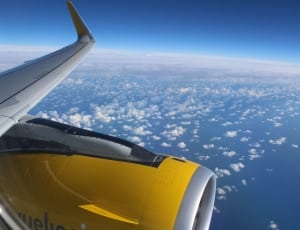 yellow and grey airliner thumbnail