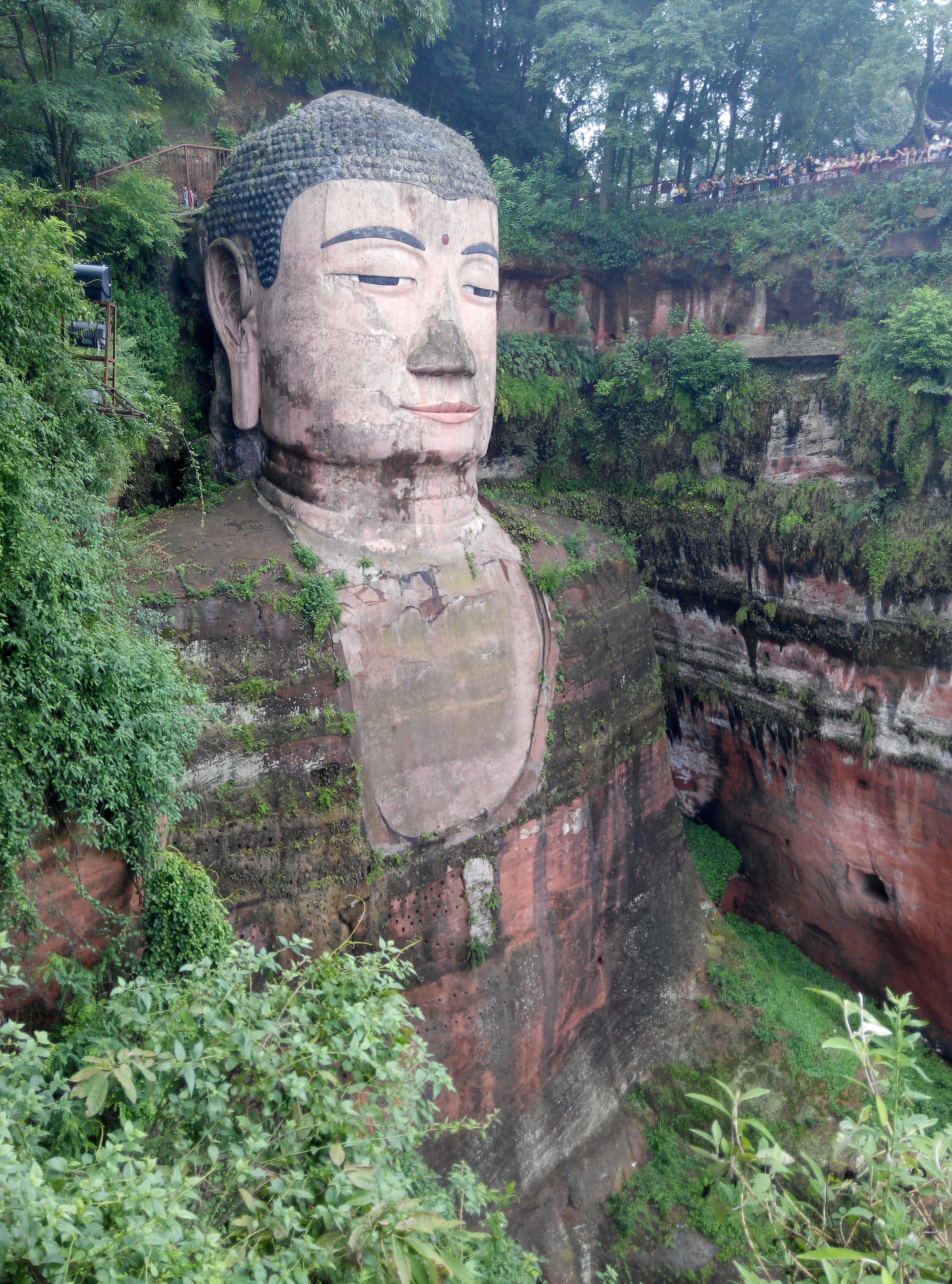 buddha head concrete decor