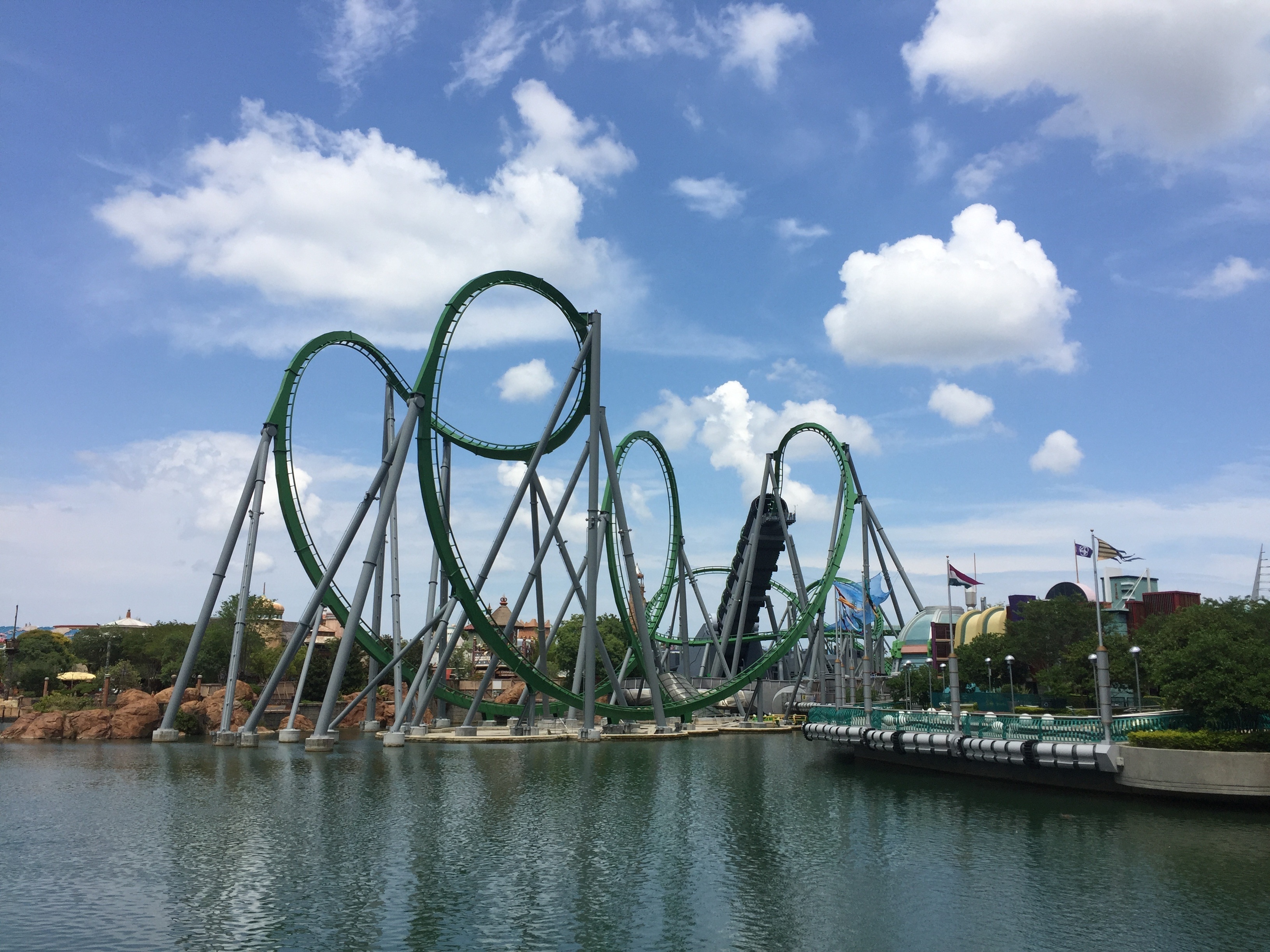 2560x1440 wallpaper | green and grey metal roller coaster | Peakpx