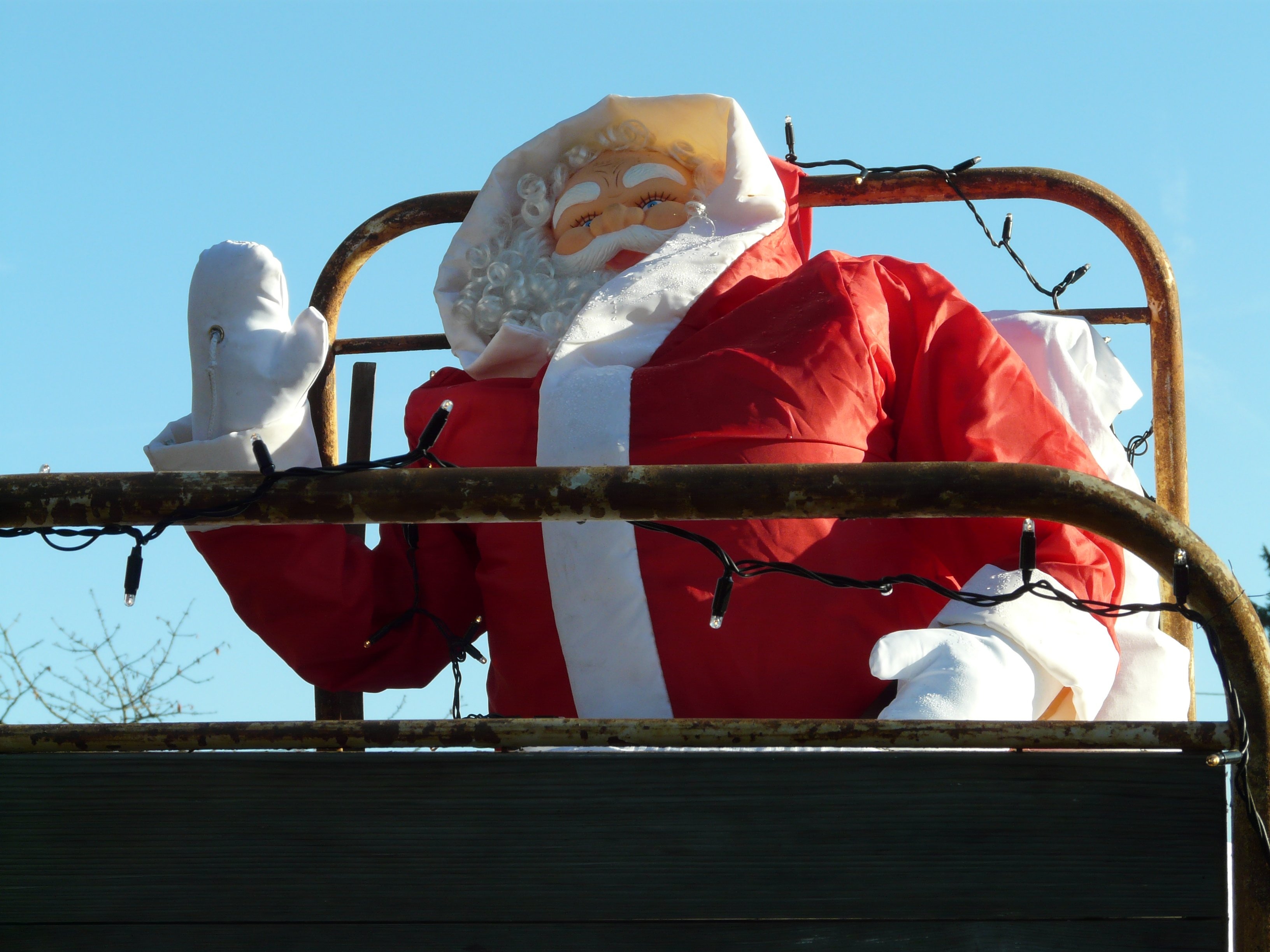 santa claus airblown inflatable