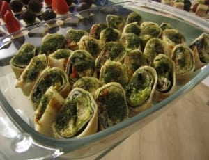 rolls with green mince leafy vegetable thumbnail