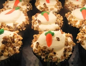cupcake with peanut  toppings thumbnail