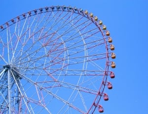 red and yellow ferris wheel thumbnail