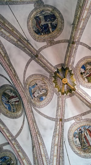 decorated church roof thumbnail