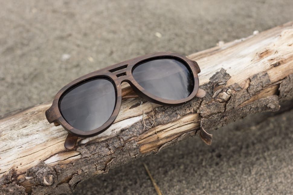 wood-sunglasses-beach-holiday-summer-wal