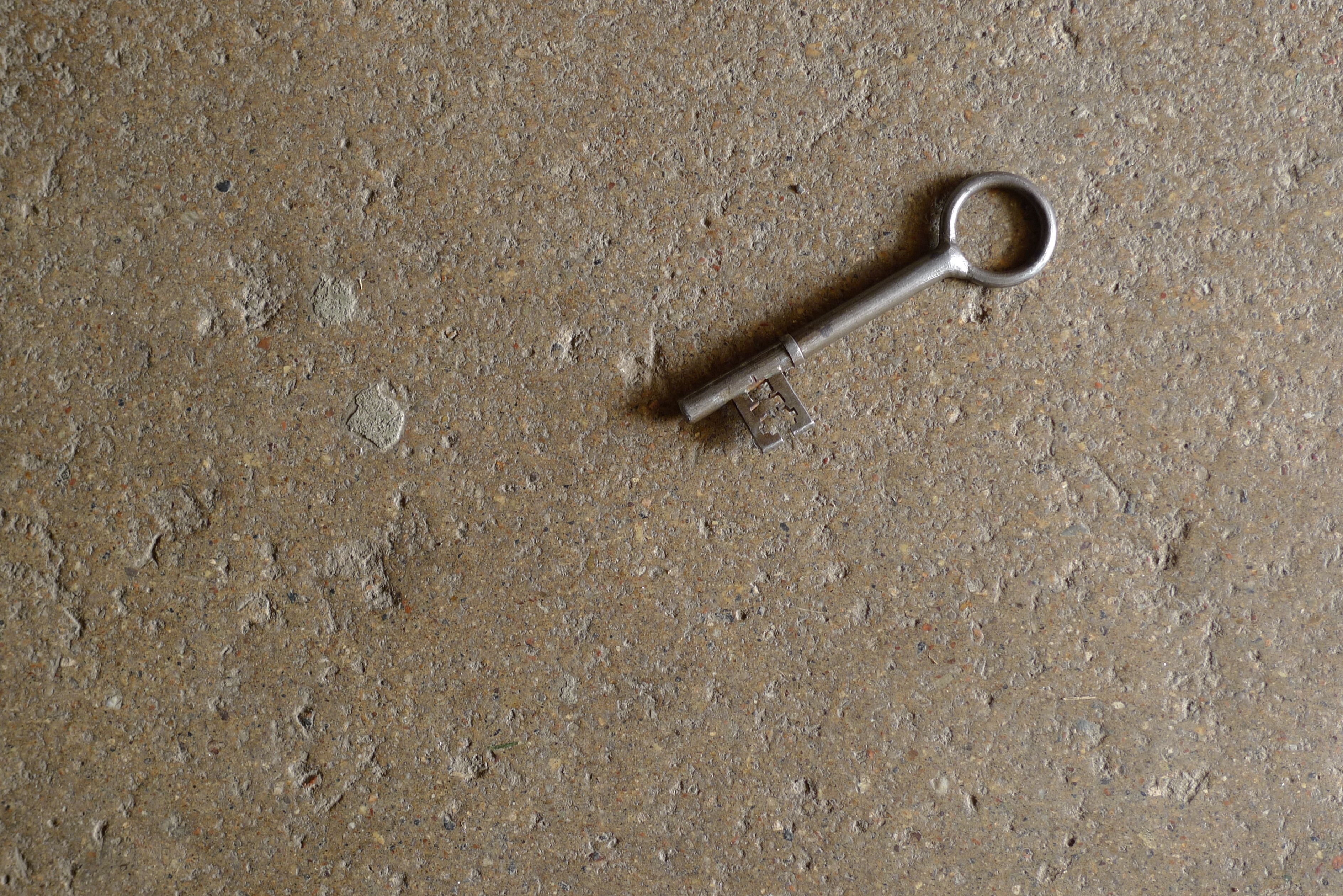 gray mortise key