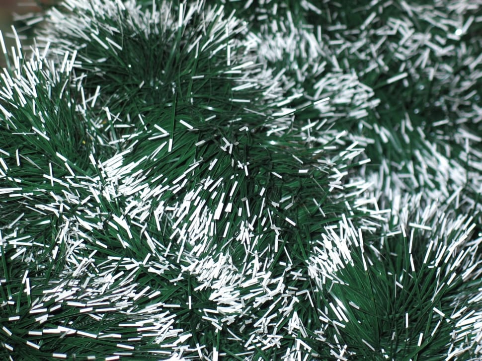 green and white tinsels preview