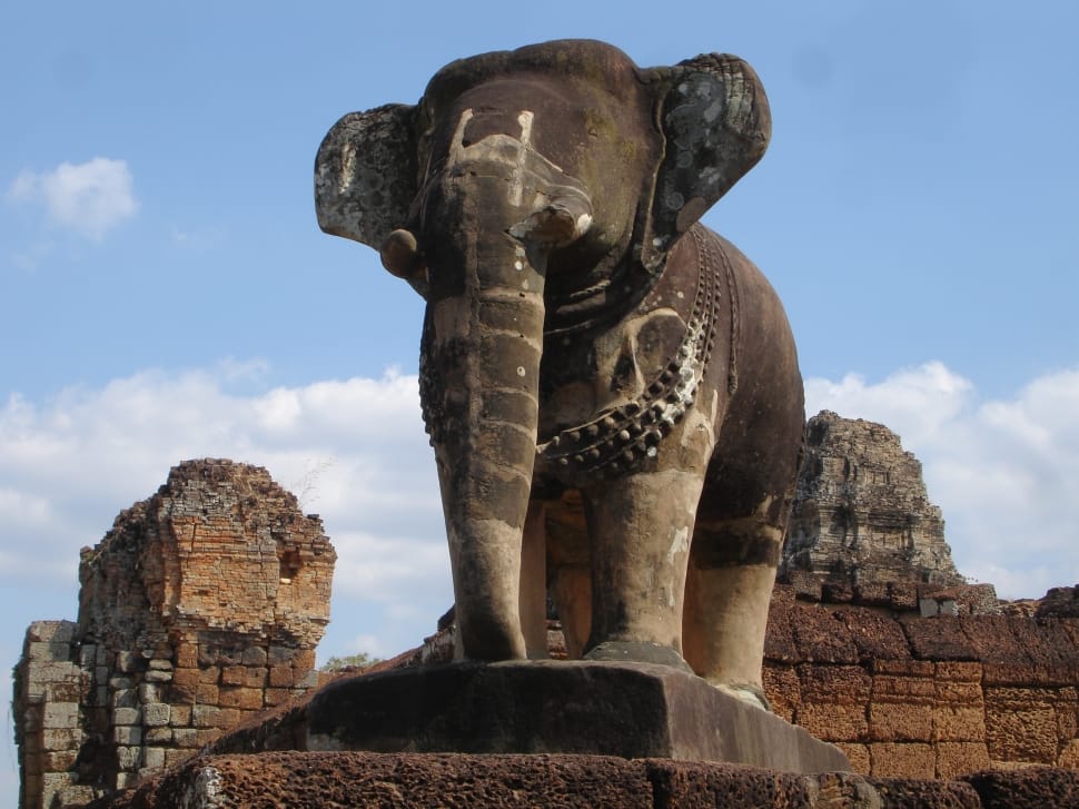 concrete elephant statue preview