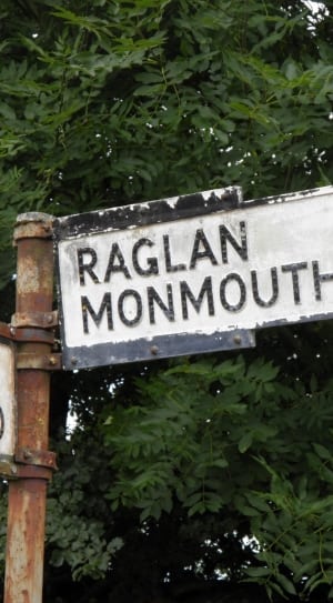 raglan monmouth sign thumbnail