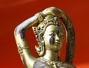 brass buddha figurien thumbnail