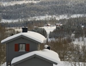 2 storey house with snow thumbnail