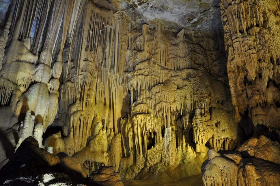 white and yellow stalactites preview
