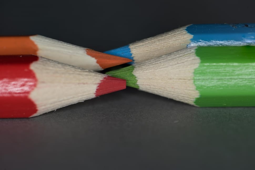 4 color pencils preview