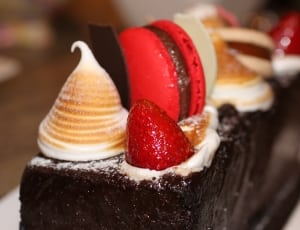 chocolate cake with strawberry thumbnail