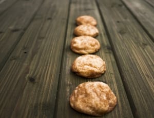 brown round cookie thumbnail