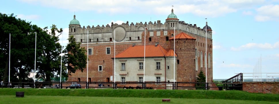 brown brick castle during daytime preview