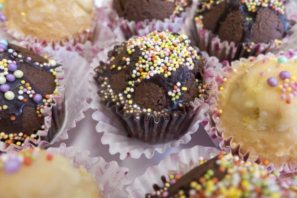 cupcakes with toppings preview