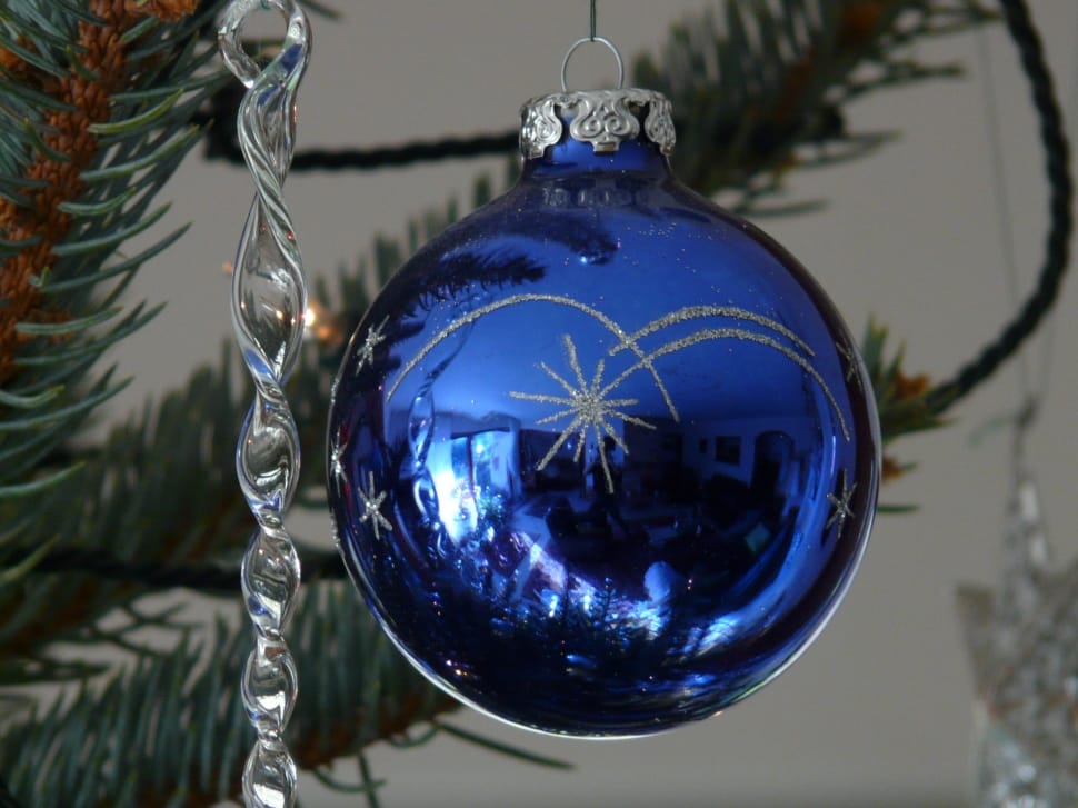 blue bauble preview