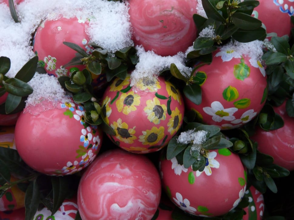pink white green and yellow floral eggs decor preview