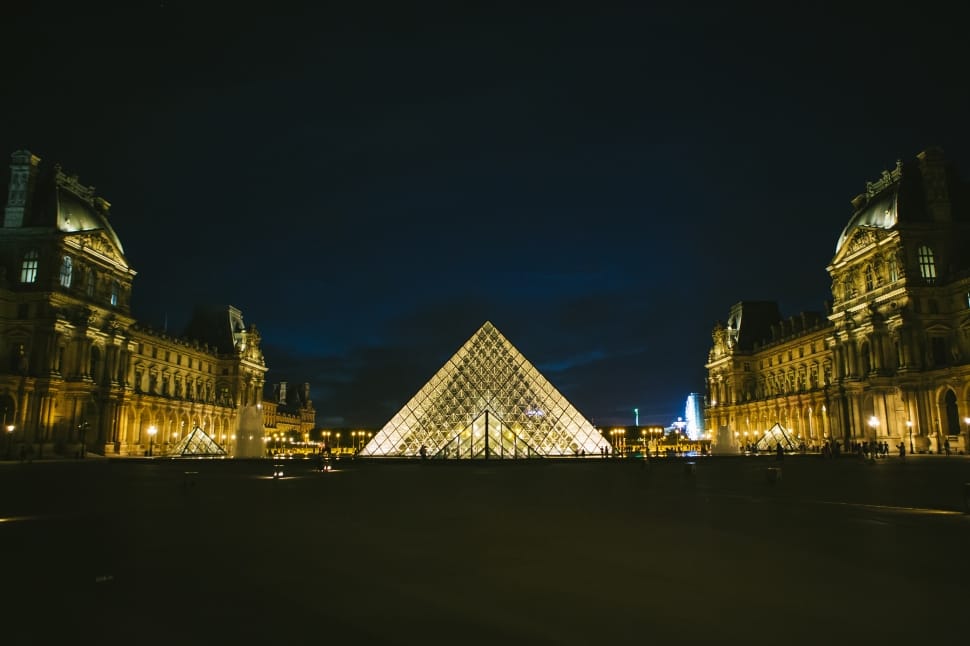 louvre museum preview