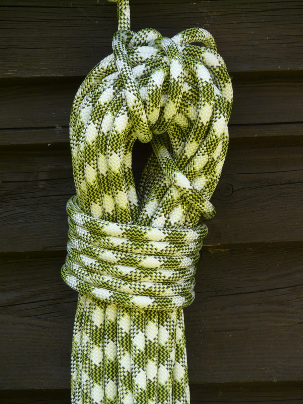 white and green rope preview