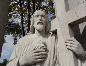 jessus christ with cross concrete statue thumbnail