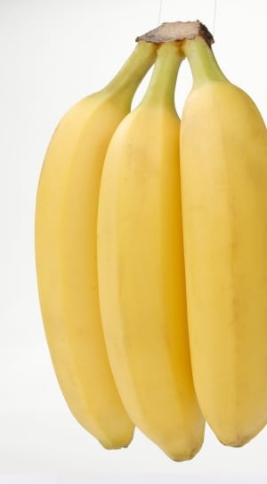 3 yellow bananas thumbnail