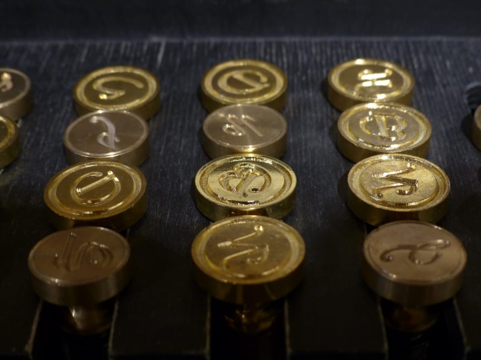 gold round buttons lot preview