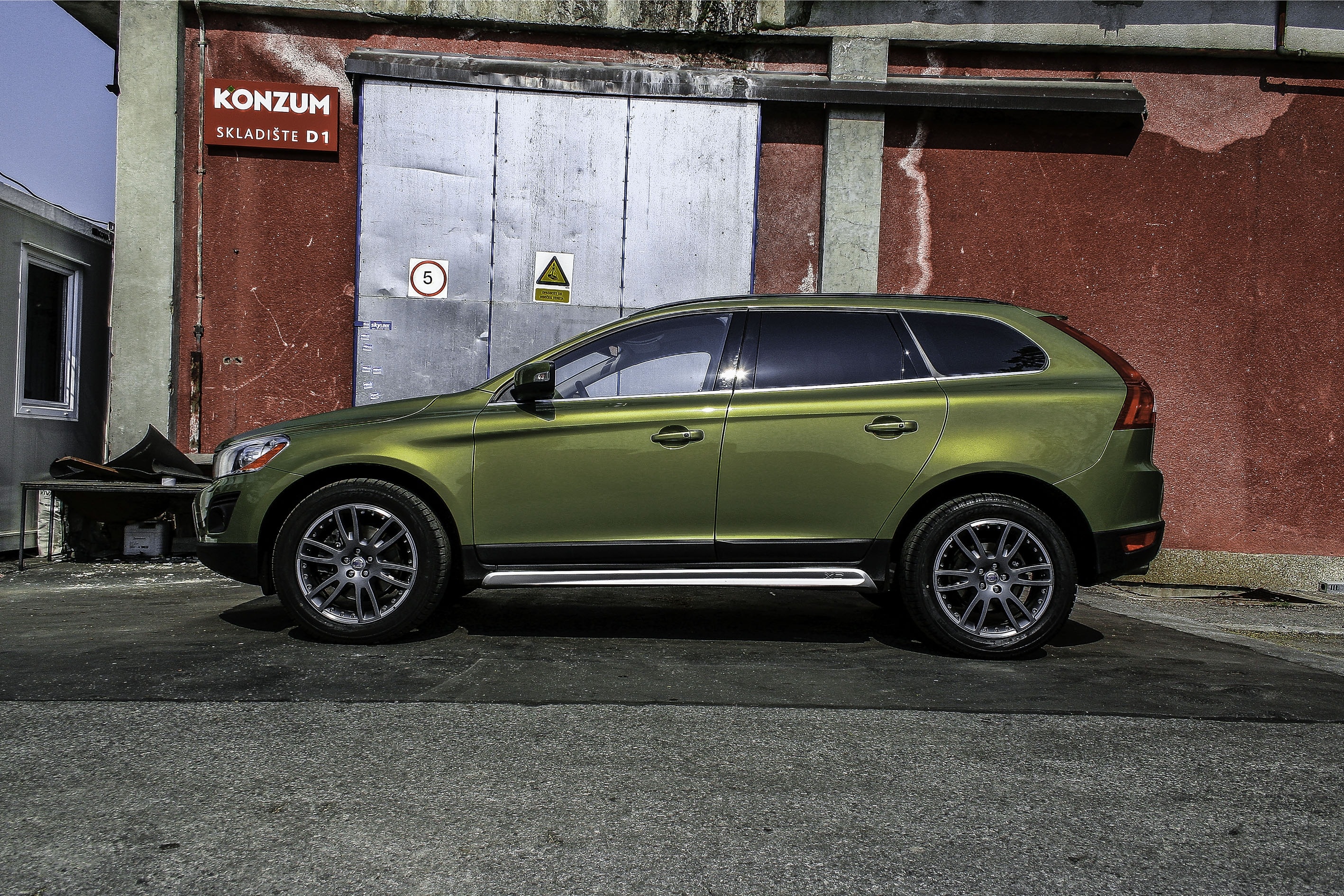 green 5 door hatchback