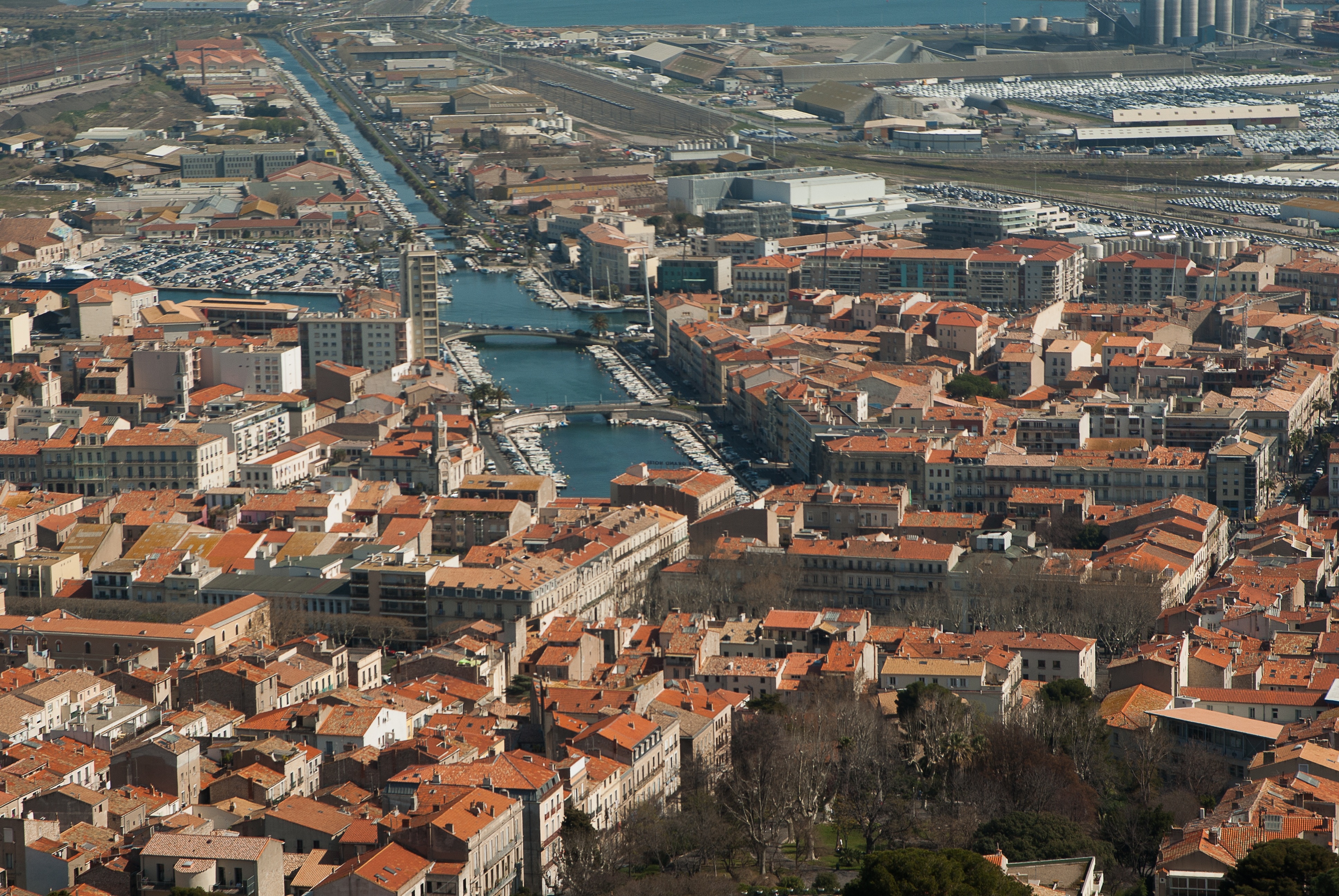 aerial photo of concrete buildings