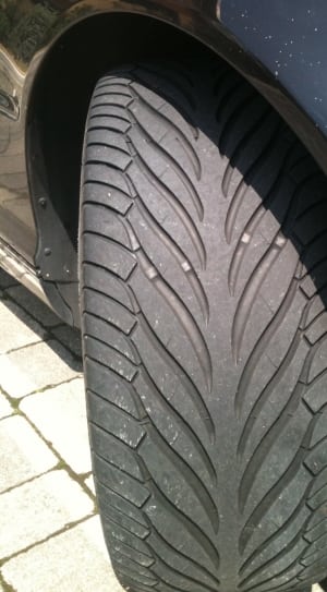 auto tire thumbnail
