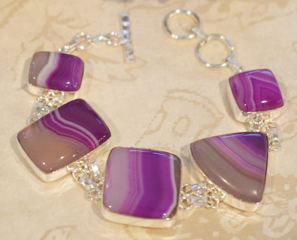 purple beaded bracelet preview