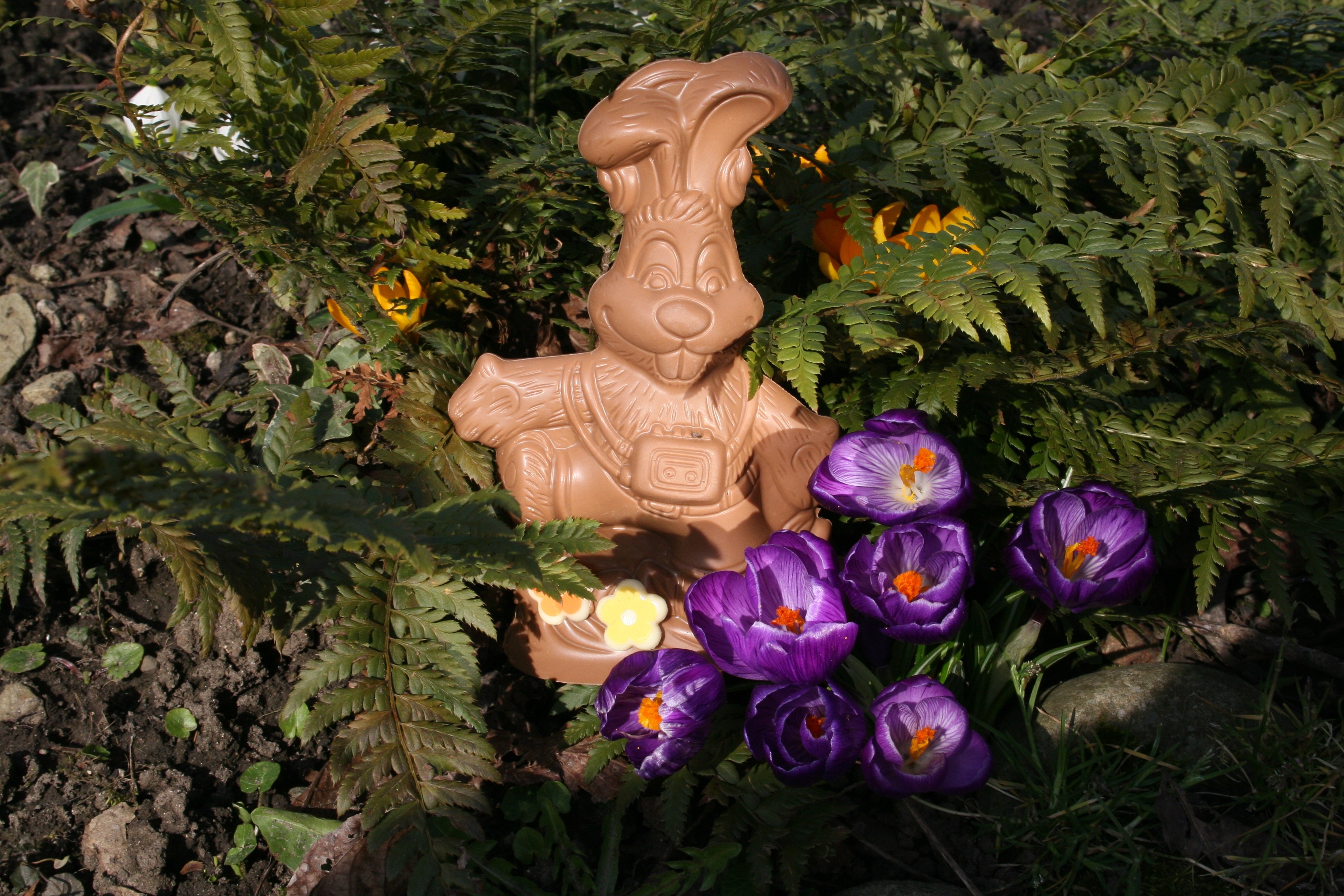 brown rabbit figurine