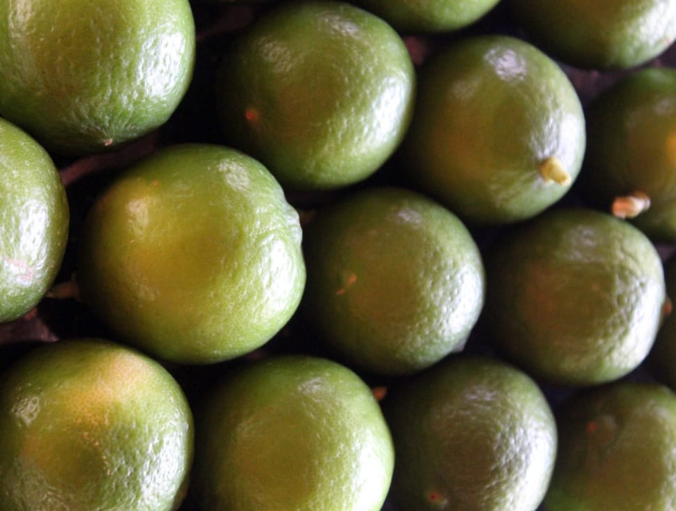 green citrus fruit preview