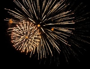 gold and white fireworks thumbnail