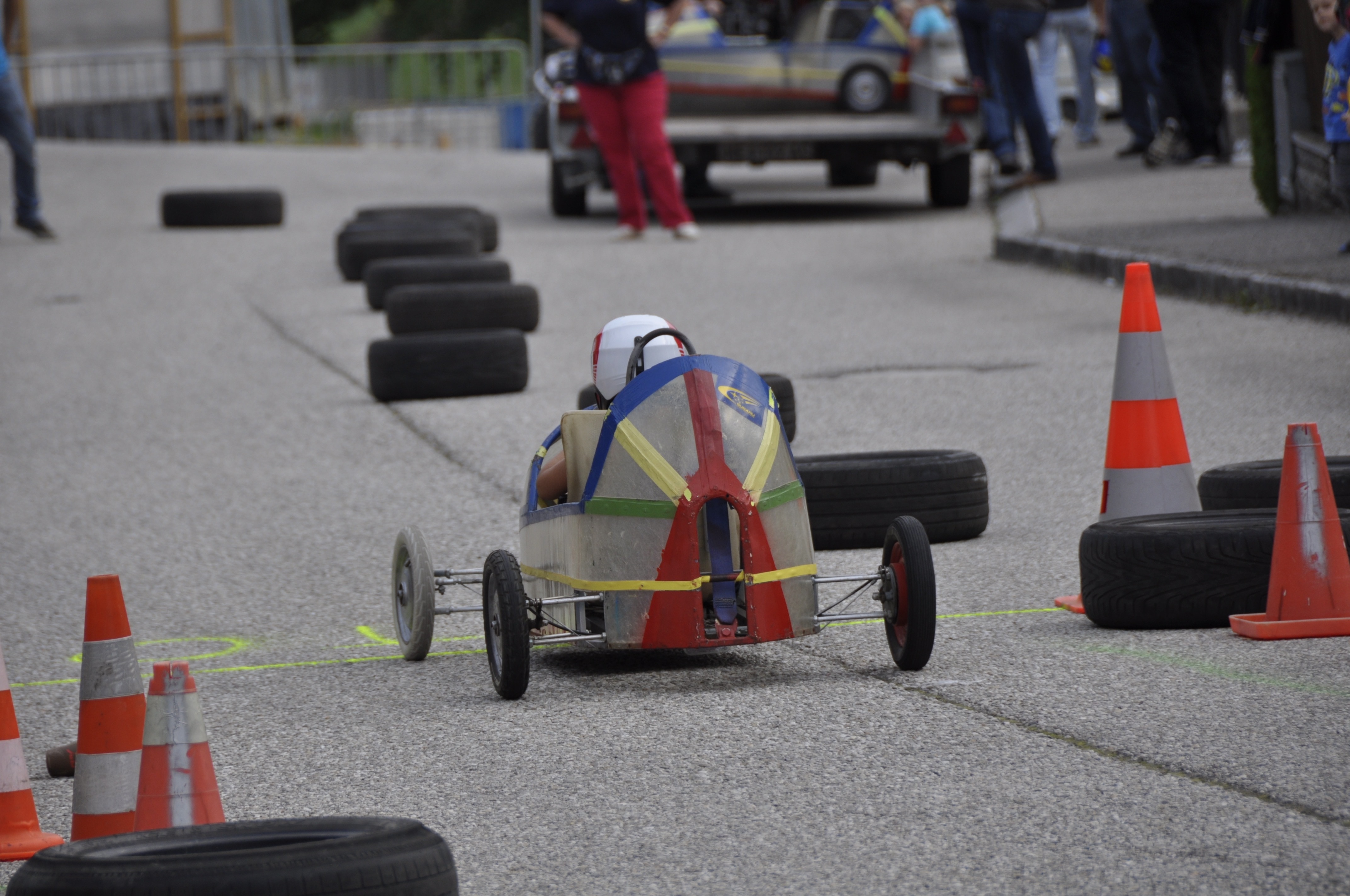 children's red blue and yellow race car